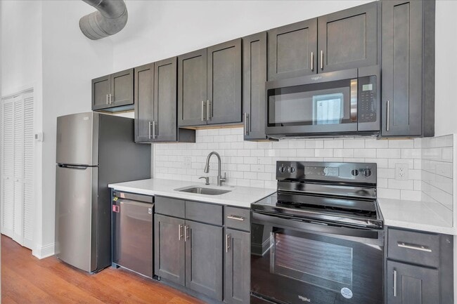 Kitchen - 1406 Fairmount Ave