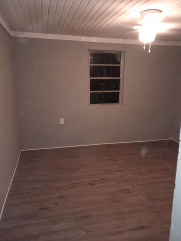 Foto del edificio - 1003 16th Ct