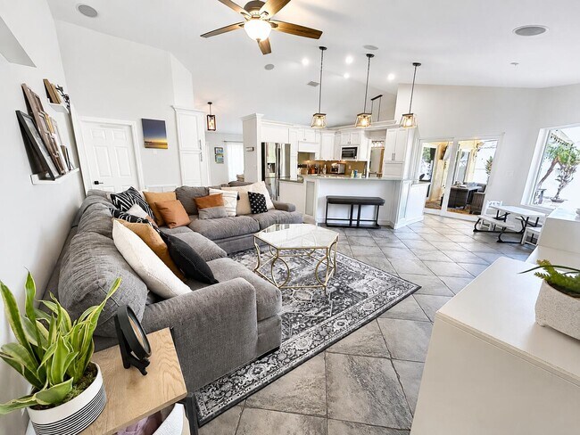 Foto del edificio - 6373 NW 55th Manor