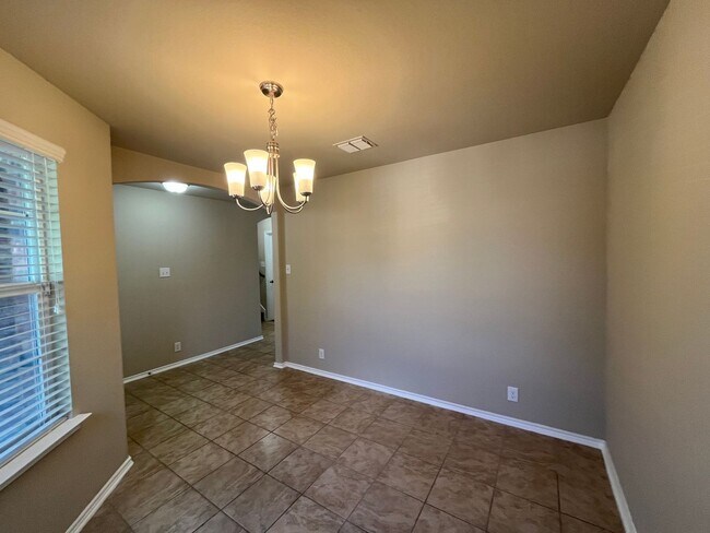 Foto del edificio - 10213 Metz Vly