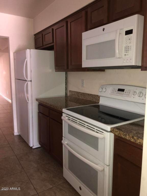 Building Photo - 724 E Oxford Dr