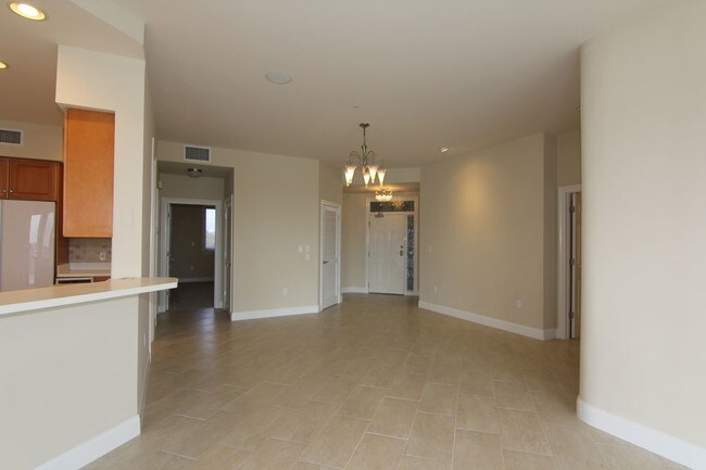 Building Photo - 662 Harbor Blvd