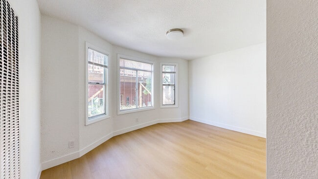 Building Photo - 1715 Webster St