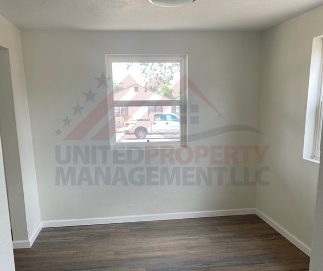 Foto del edificio - Remodeled 3 bed 2 bath