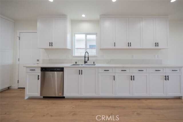 Foto del edificio - 14727 Leadwell St