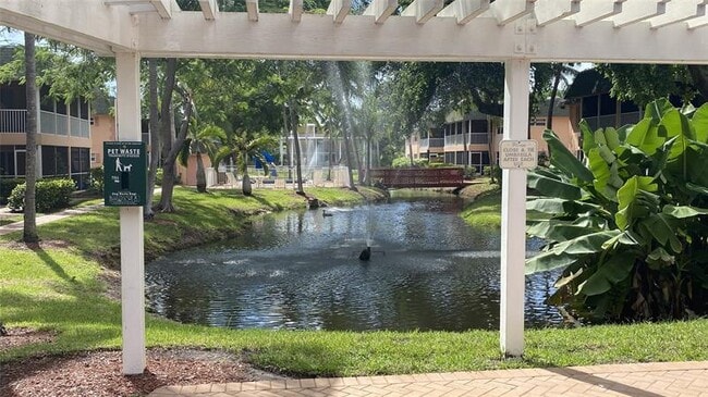 Foto del edificio - 770 SE 2nd Ave