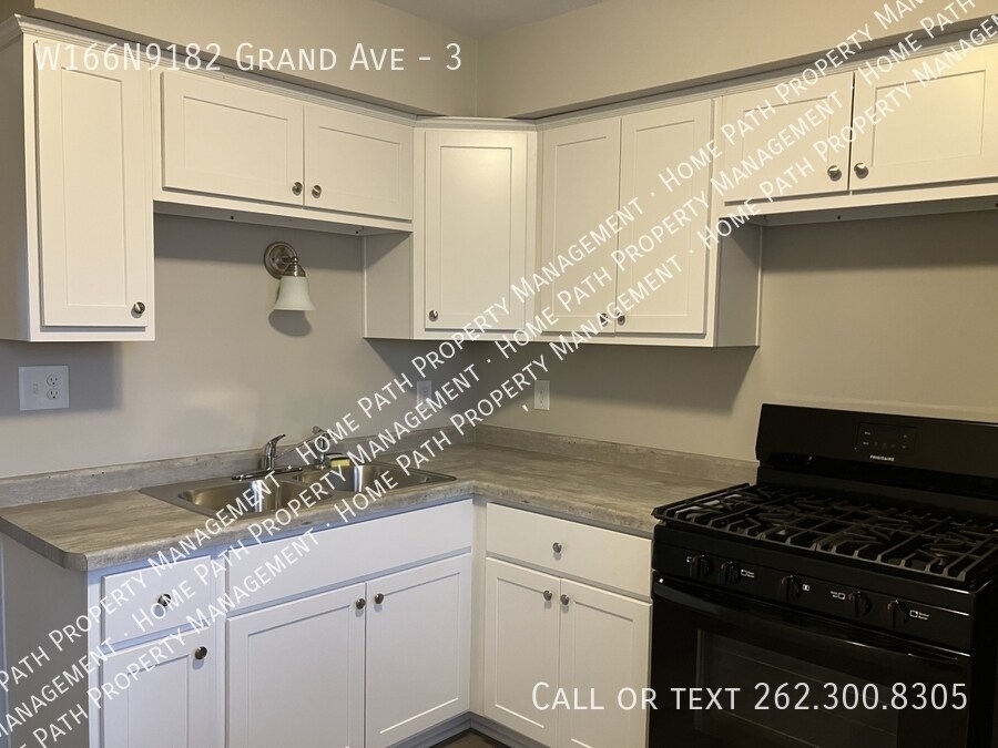 Foto principal - W166N9182 Grand Ave