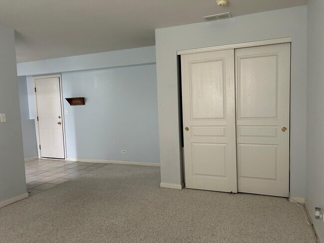 Foto del edificio - 506 Conservatory Ln