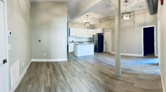 Photo - 114 Merrimack St Apartment