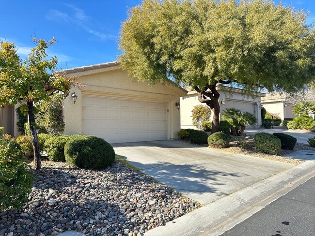 Foto del edificio - 10399 Premia Pl