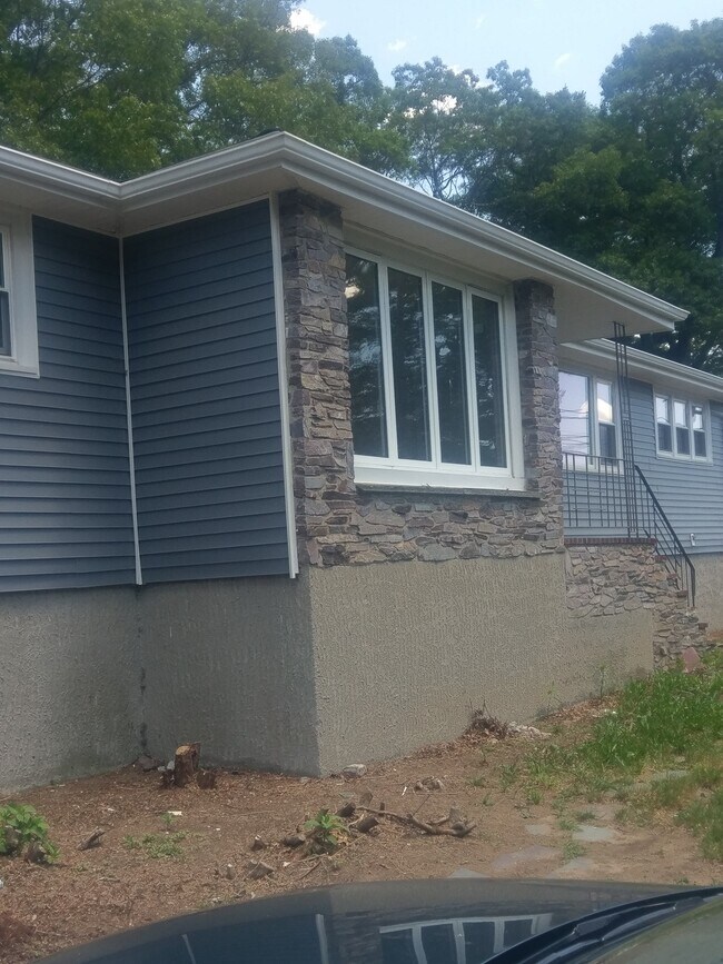 Foto del edificio - 277 Canton St