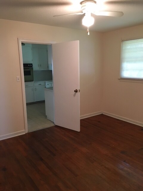 Building Photo - Beautiful home near VSU!