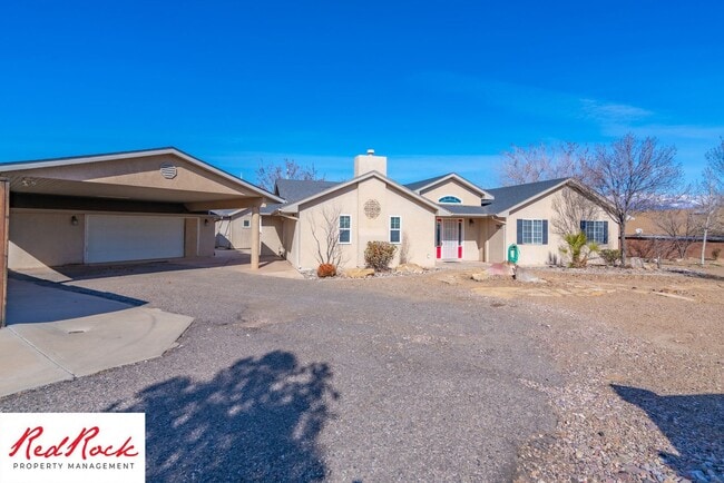 Foto del edificio - Spacious 3 Bedroom Single-Level Home in Bl...