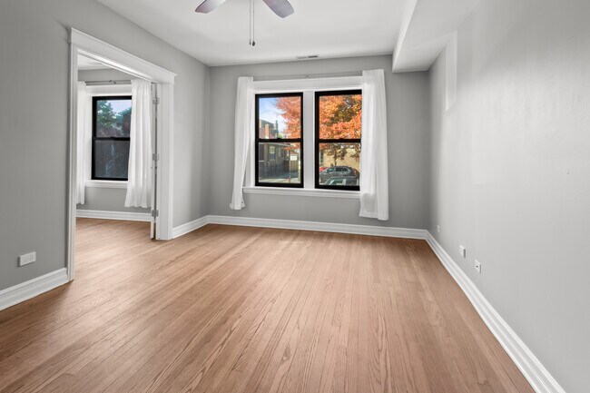 Foto del edificio - 2211 W Winona St