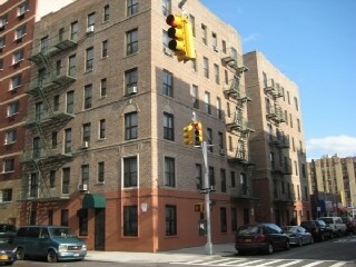 Primary Photo - Geel East 182nd Street