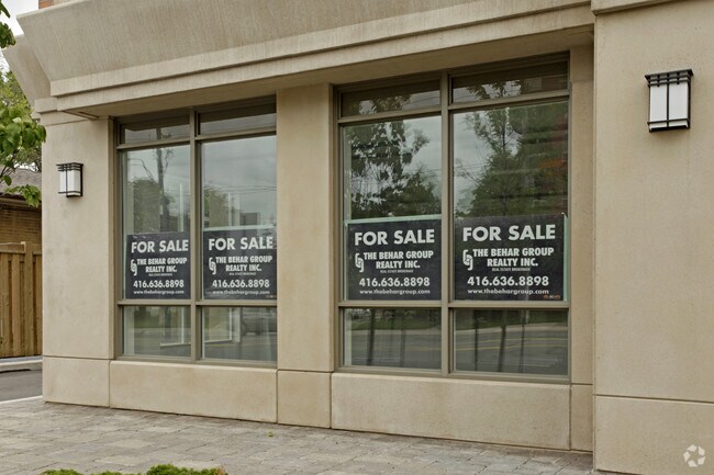 Building Photo - Acclaim