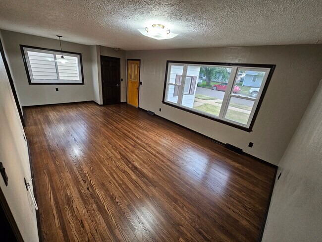 Living Room - 868 Park Ave