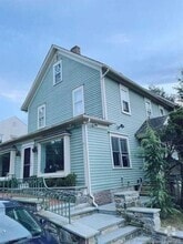 Building Photo - 13 Grove St