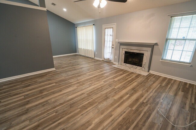 Foto del edificio - 1764 Folkstone Rd