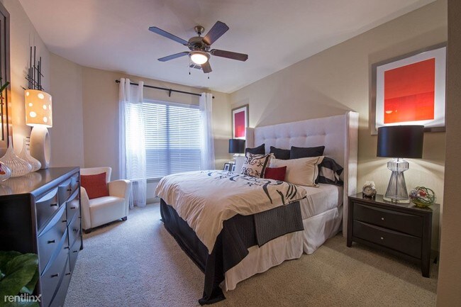 Foto del edificio - 3126 Sawdust Rd