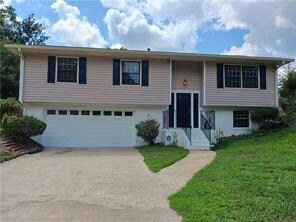 Primary Photo - 2120 Sandgate Cir SW