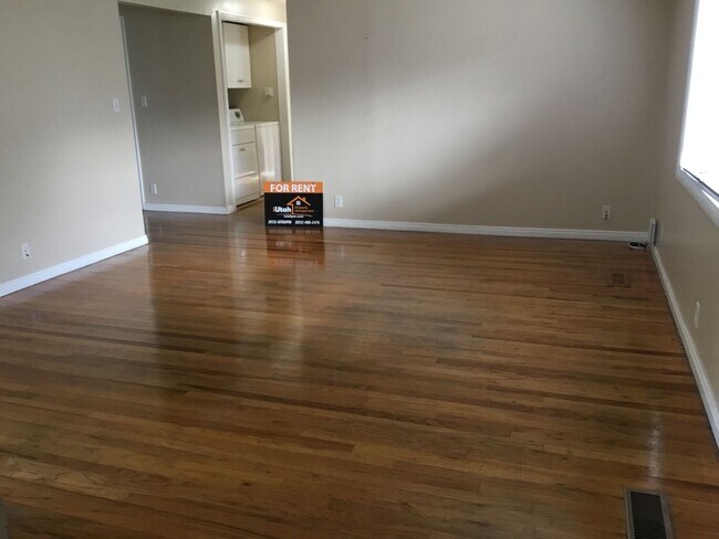 Building Photo - 128 Fowler Avenue