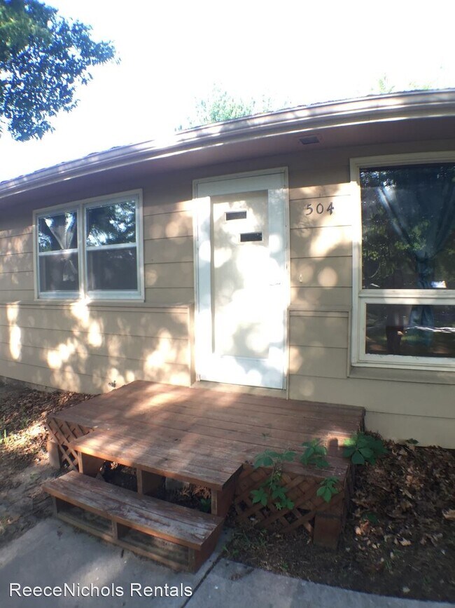 Building Photo - 3 br, 1.5 bath House - 504 S Rogers Road