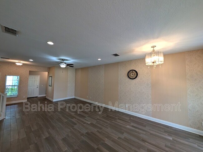 Building Photo - 11451 Crowned Sparrow Ln