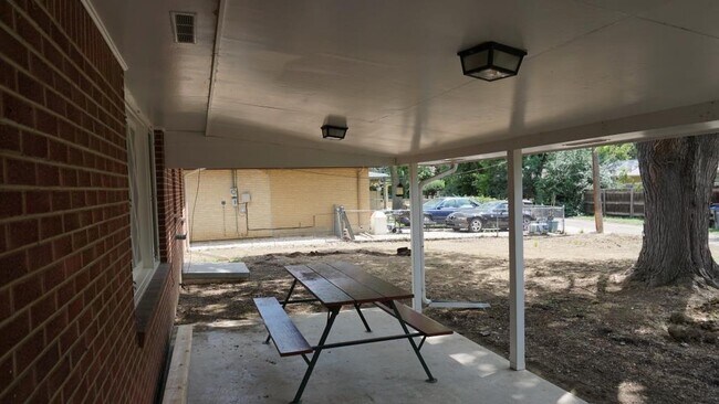 Foto del edificio - 1245 Grant St