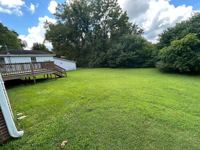 Foto del edificio - "Charming 2-Bedroom 1 bath with Spacious Living in Humboldt, Tn – Perfectly Cozy at 851 Sq Ft!"