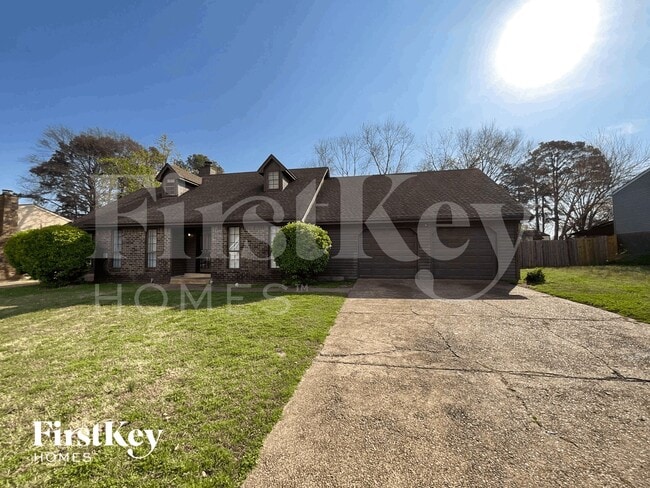Building Photo - 2776 Ravenwood Dr