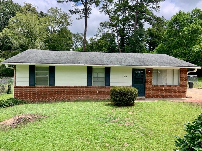 Primary Photo - 1344 Baker St