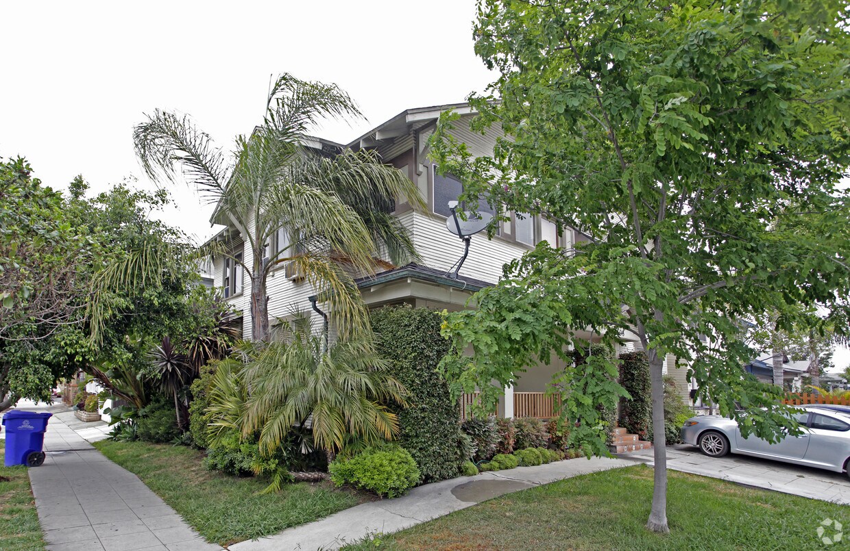 Foto del edificio - 4608 Georgia St