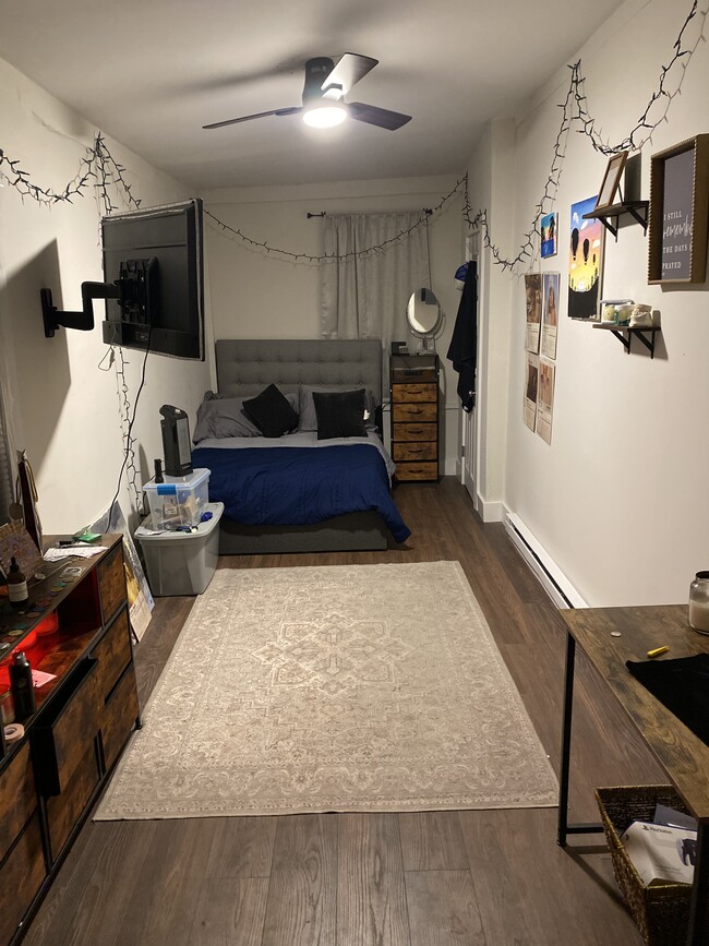 Building Photo - 60 Westville St