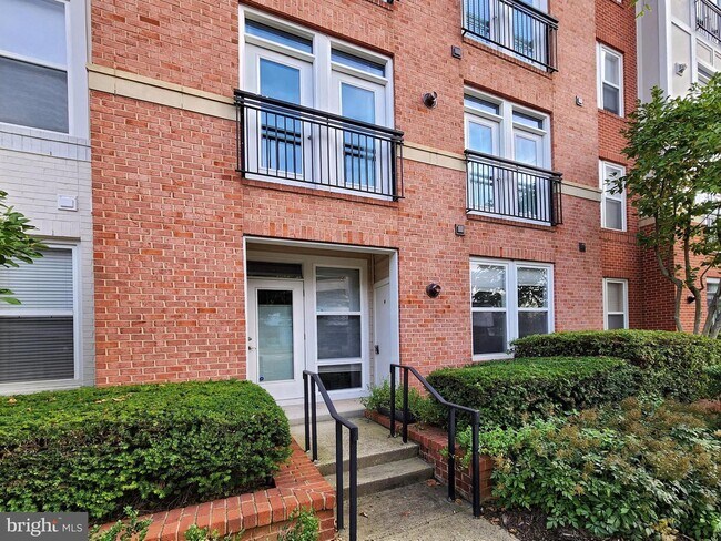 Foto del edificio - 2665 Prosperity Ave
