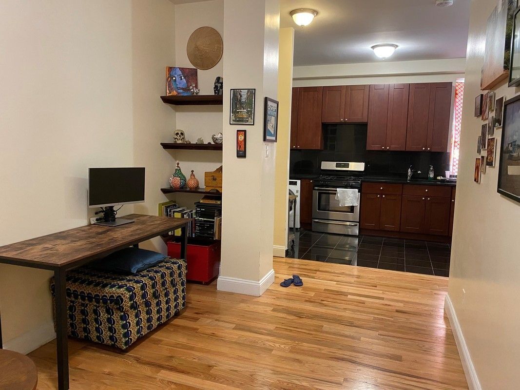 Foto del edificio - 1460 Carroll St