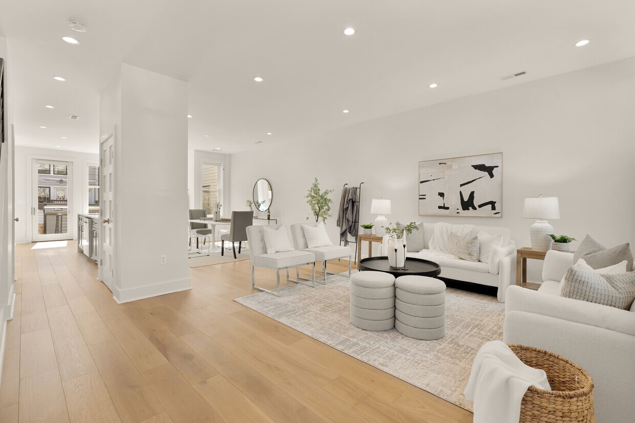 Foto principal - 1342 Meridian Pl NW