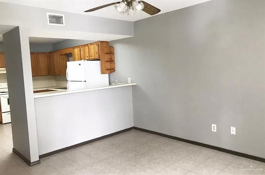 Building Photo - 316 Gastel Cir