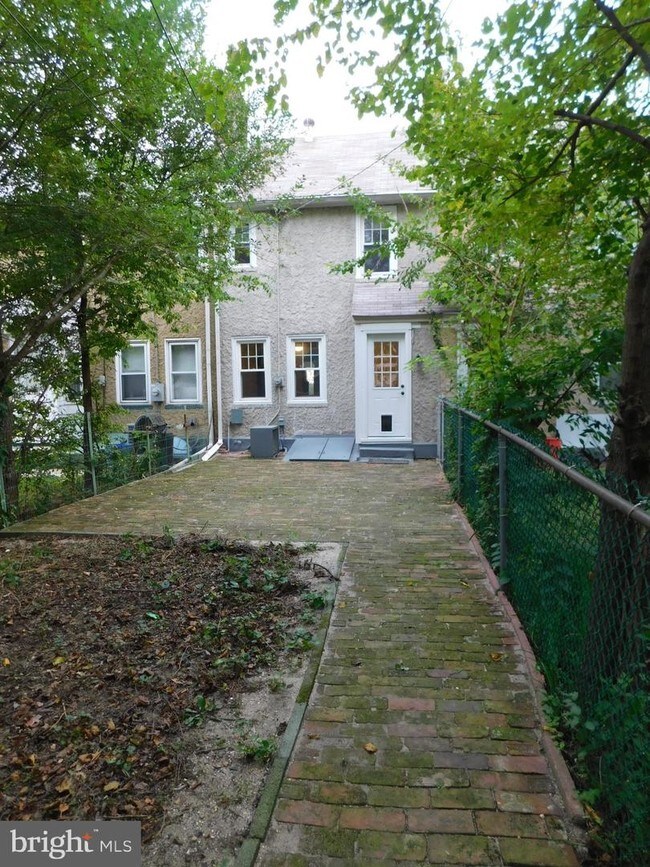 Building Photo - 120 New Jersey Rd