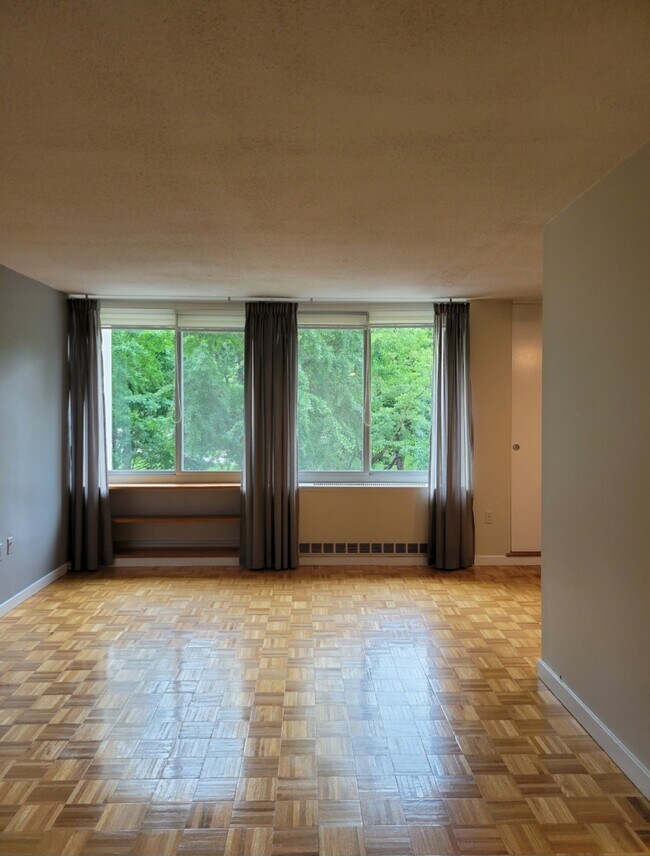 604 S. Washington Square Unit 106, Philadelphia, PA 19106 604 S