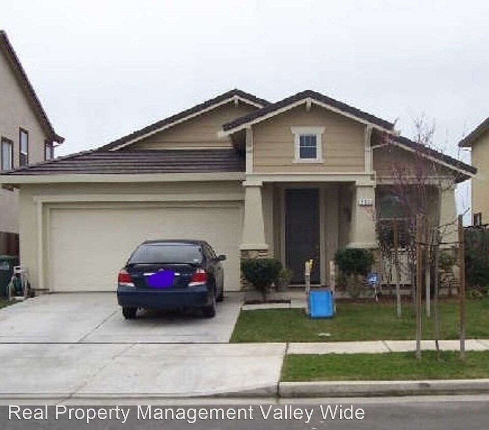 Primary Photo - 4 br, 2.5 bath House - 526 Beckman Way,