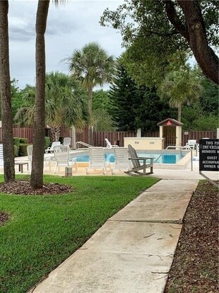 Building Photo - 2037 Kings Crossing SW