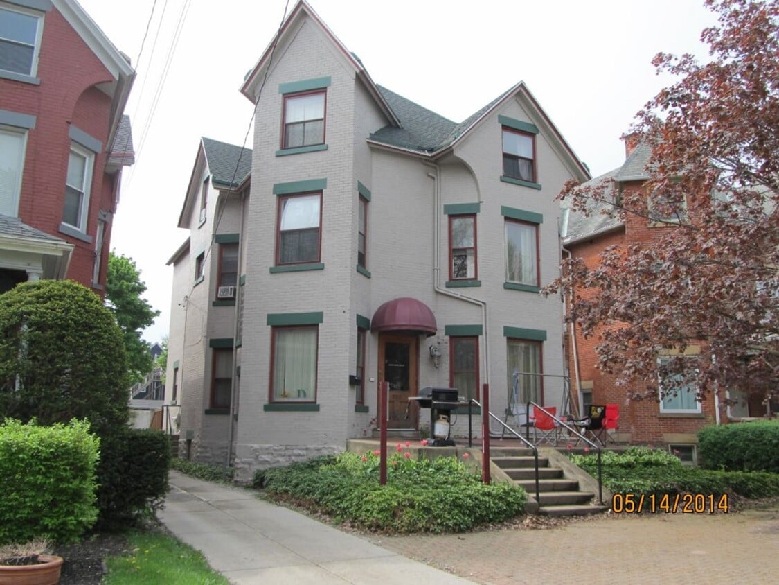 Primary Photo - 337 W 6th St
