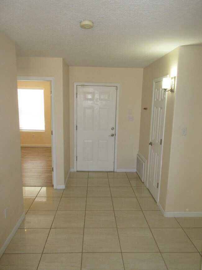 Building Photo - 5351 Feather Rock Pl NW