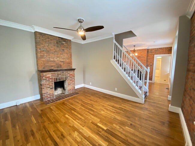 Foto del edificio - 42 E 3rd Ave