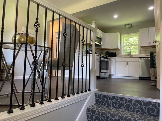 Building Photo - Olathe Duplex