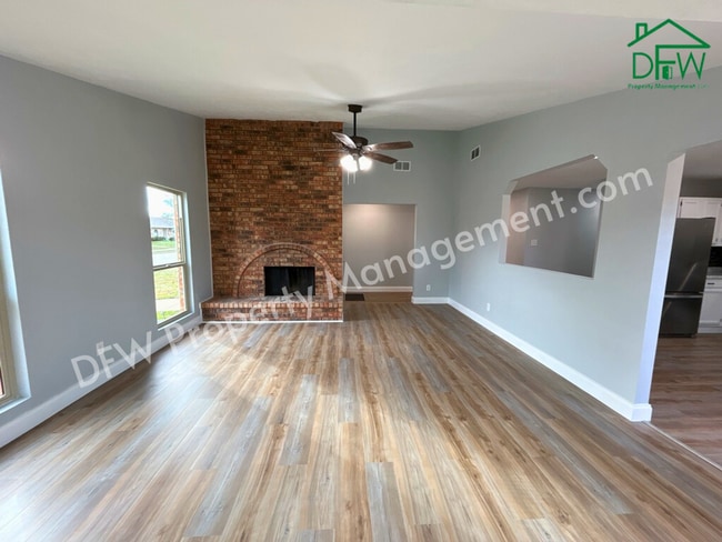 Building Photo - Charming 3-Bedroom Family Home for Lease -...