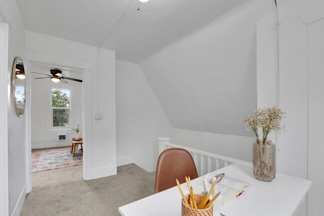 Foto del edificio - Lovely 1-Bedroom Unit in the heart of Spokane