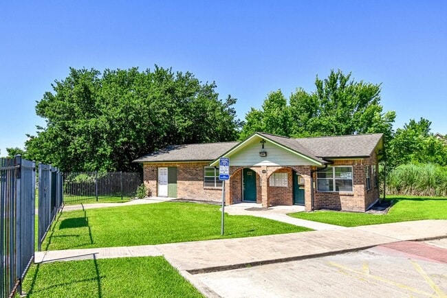 Building Photo - 20 S Mechanic St