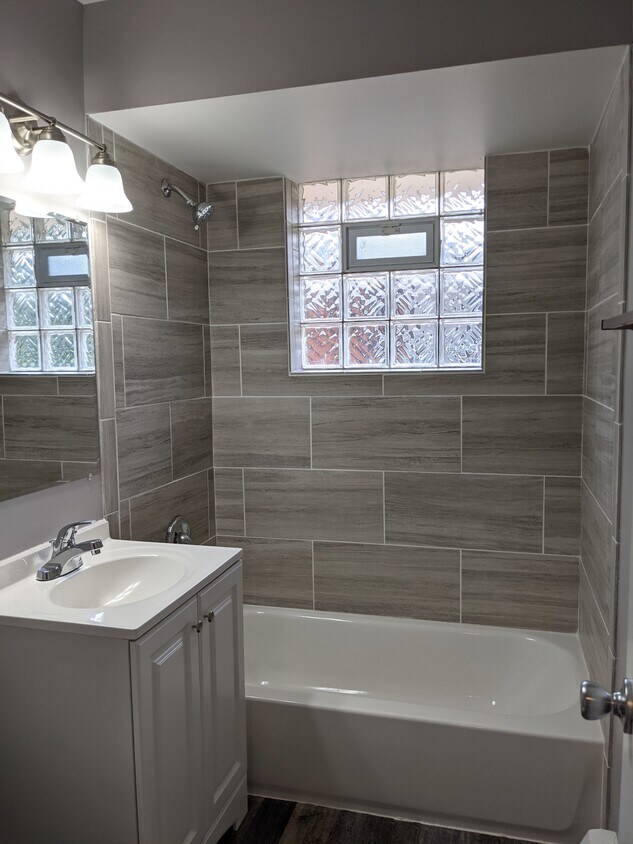 Building Photo - 620 Kungs Way